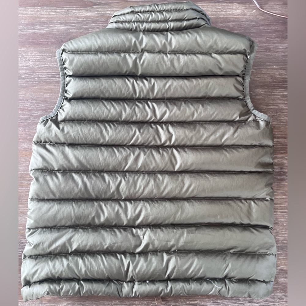 NWOT Patagonia Kids Puffer Down Sweater Vest Size Small olive Green - Picture 2 of 5